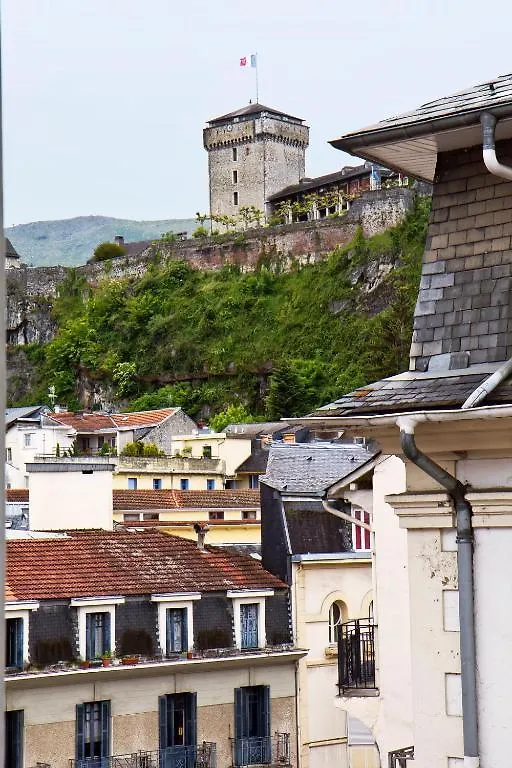 Hotel Croix Des Nordistes Lourdes 2*,  Francja